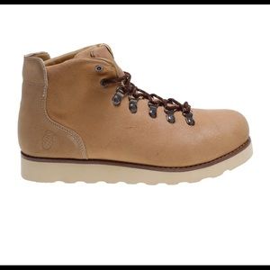 Men’s size 9 Boots